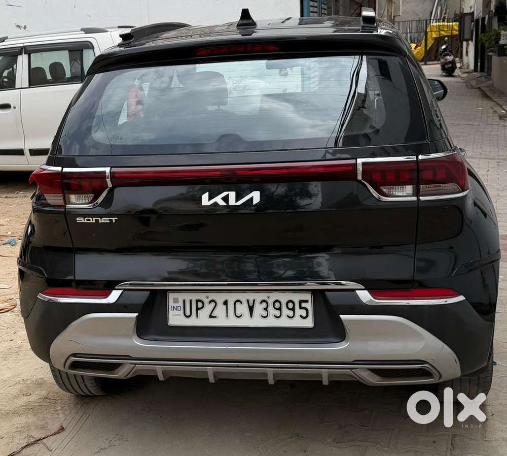 Selling My Well-maintained Kia Sonet D1.5 6at Htx (diesel Automatic).