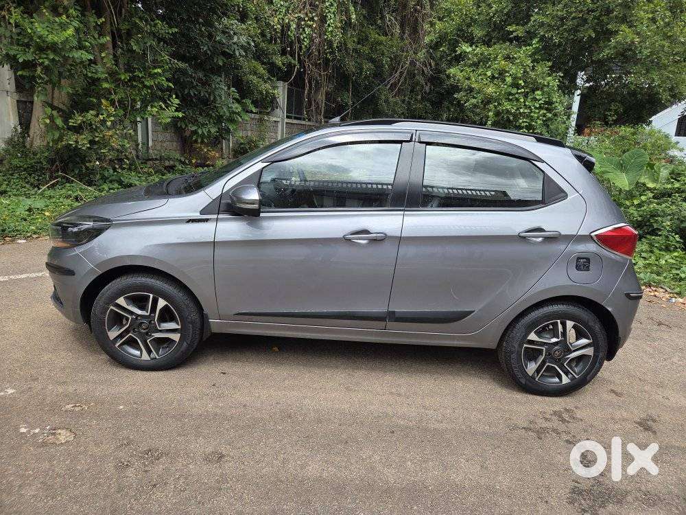 Tata Tiago 1.2 Revotron XZ Plus, 2018, Petrol