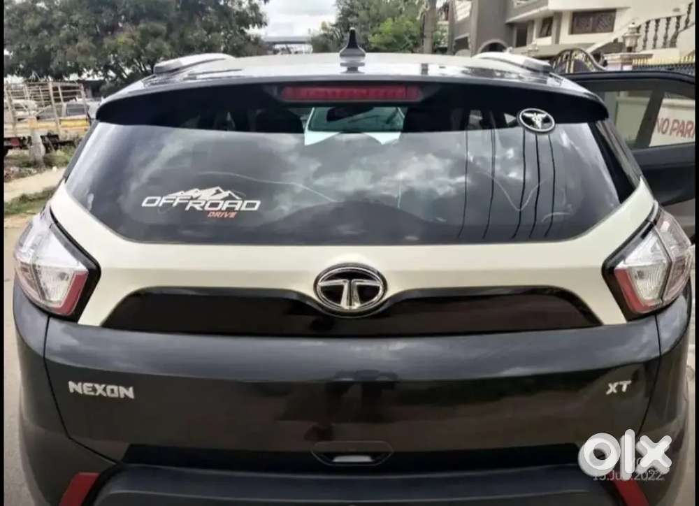 Tata Nexon Revotron Xt 2017