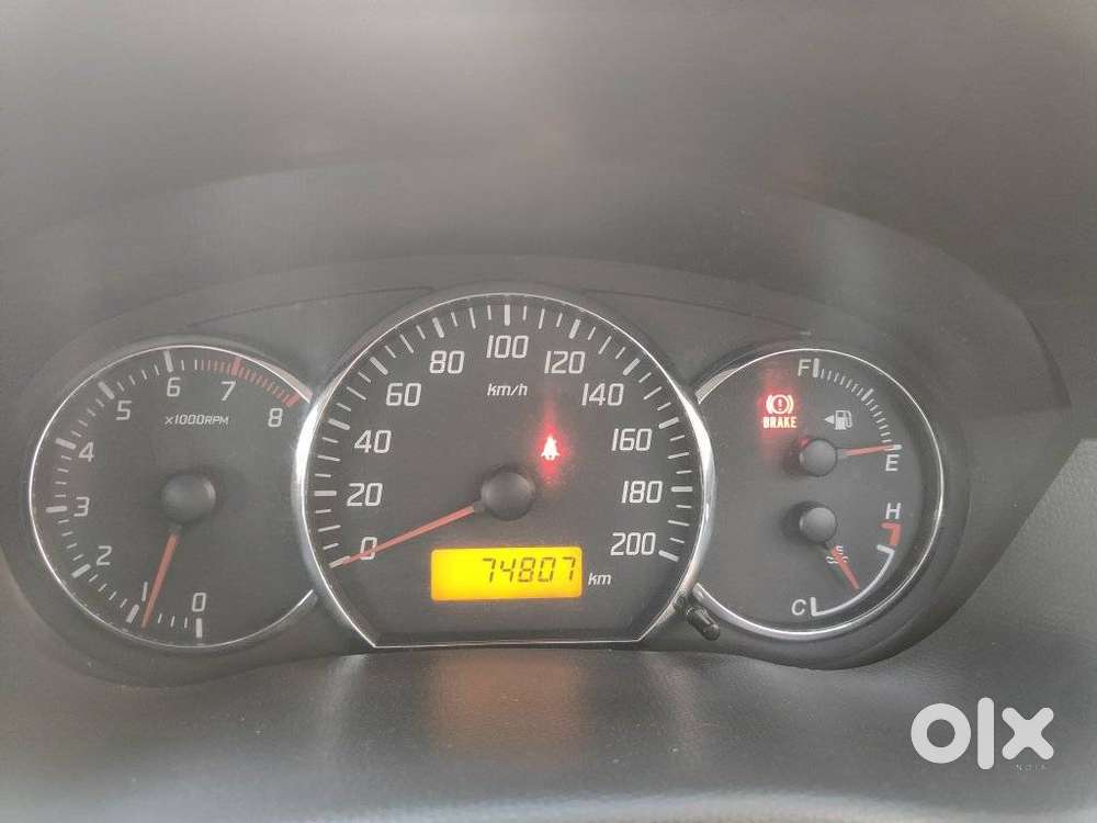 Maruti Suzuki Swift Vxi, 2011, Petrol