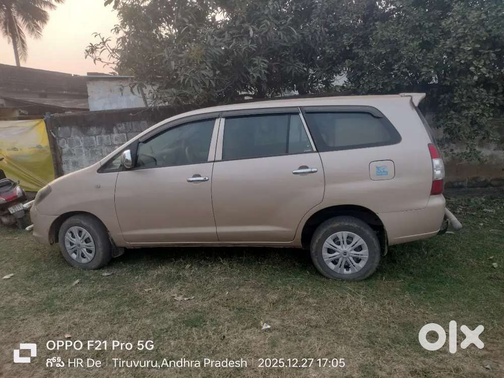 Toyota Innova 2010 Diesel 220000 Km Driven