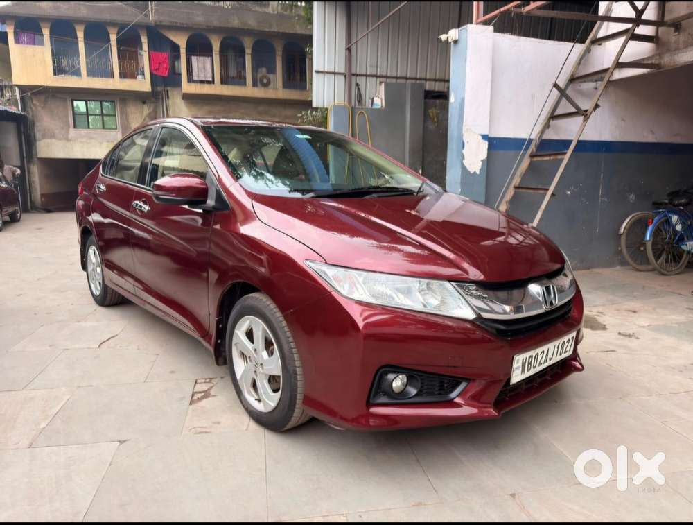 Honda City 2018 Diesel Well Maintained Fresh Paint With Sunroof