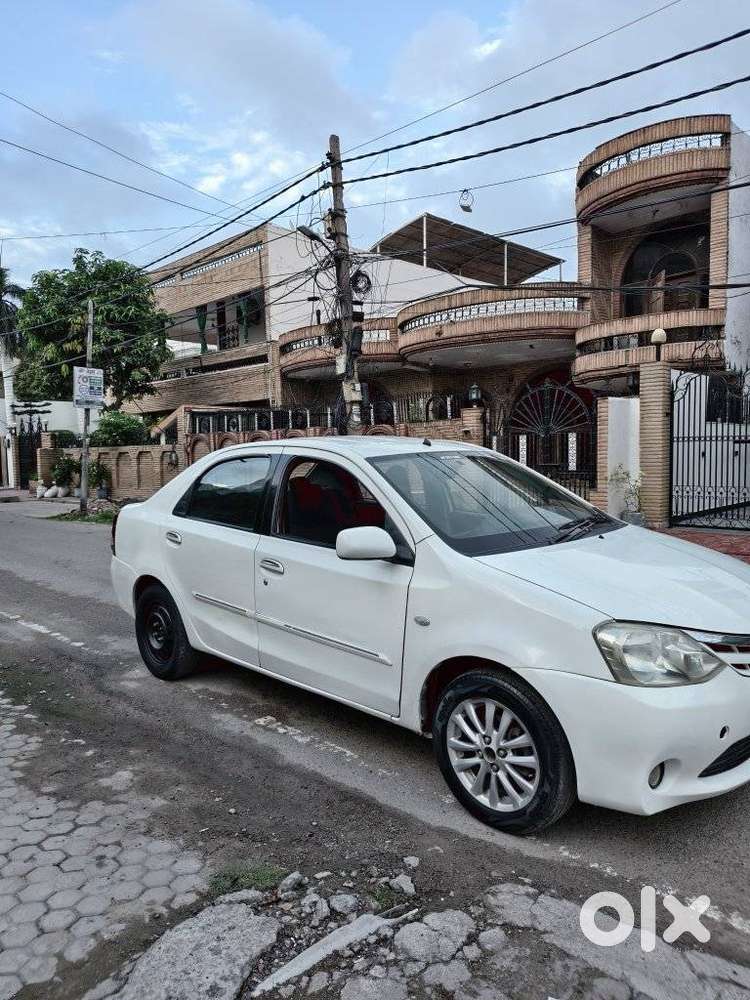 Toyota Etios V, 2012, Cng & Hybrids