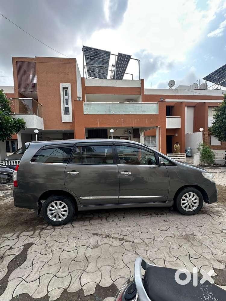 Toyota Innova 2014 Diesel 111350 Km Driven