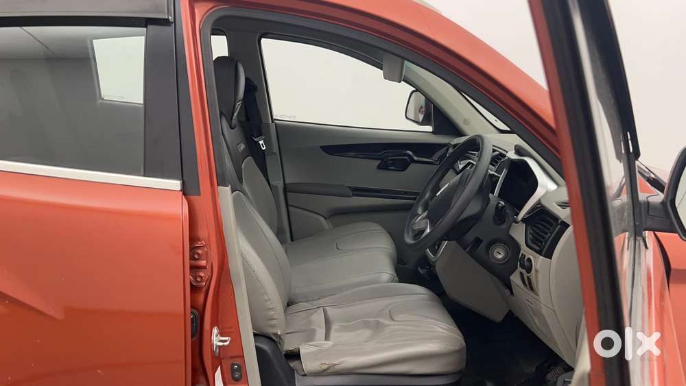 Mahindra Kuv 100 Mfalcon G80 K6 Plus, 2017, Petrol