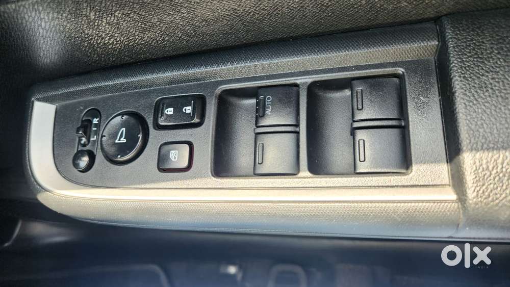 Honda Br-v I-vtec V Cvt, 2017, Petrol