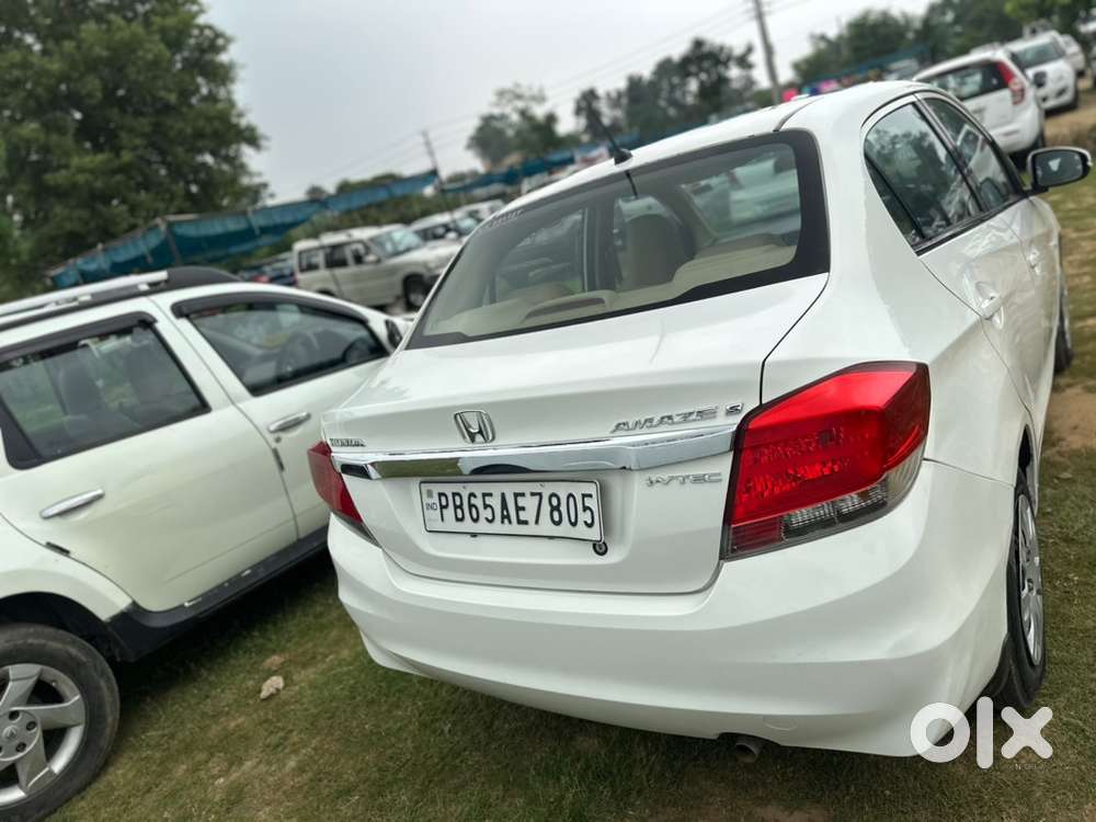 Honda Amaze Petrol 2015
