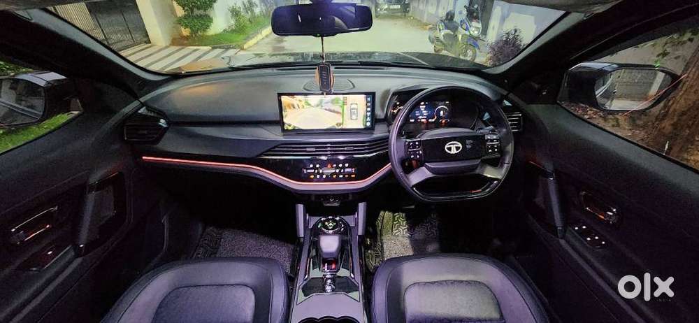 Tata Safari Accomplished Plus Dark Edition At, 2023, Diesel