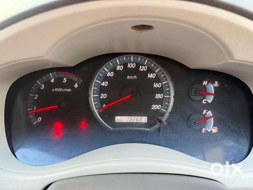 Toyota Innova 2.5 V 8 Str, 2013, Diesel