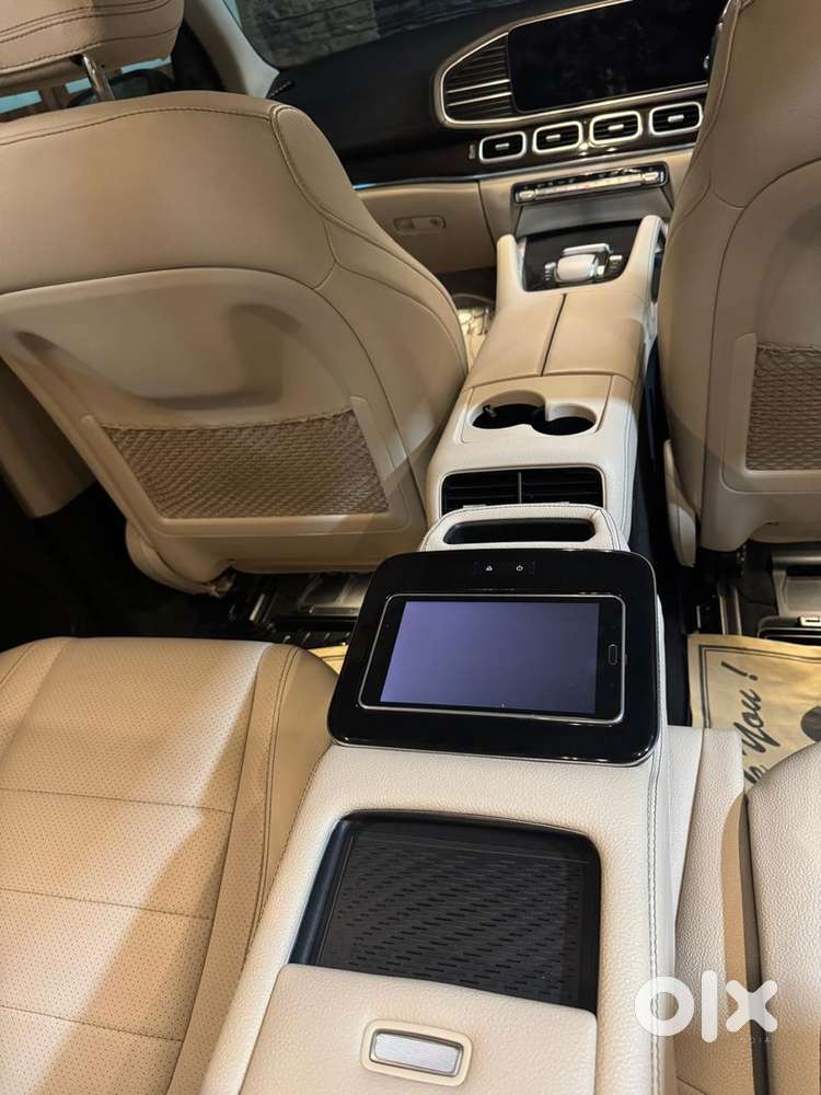 Mercedes Gls 400d 2021  Navy Blue  Excellent Condition  Luxury Suv