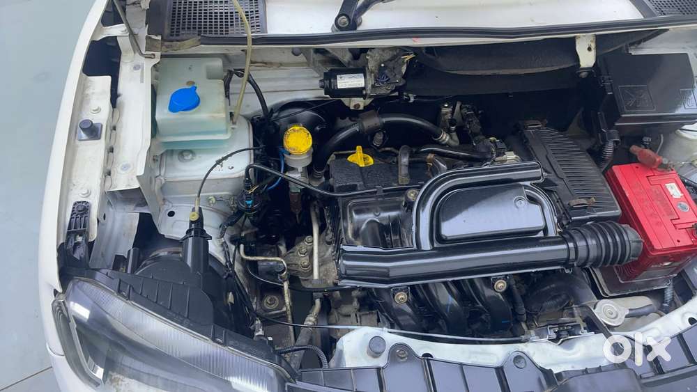 Renault Kwid 2019-ongoing 1.0 Rxt Amt (o), 2018, Petrol