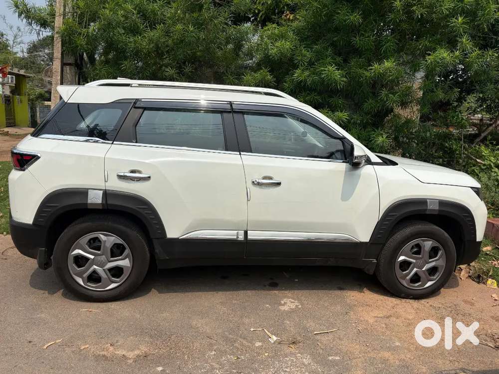 Maruti Suzuki Brezza Lxi 2024