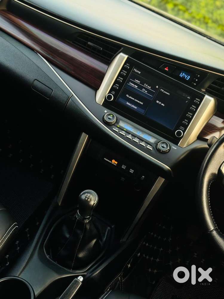 Toyota Innova Crysta 2.4 V, 2022, Diesel