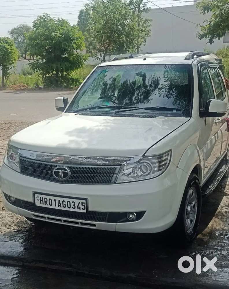 Tata Safari Storme 2013
