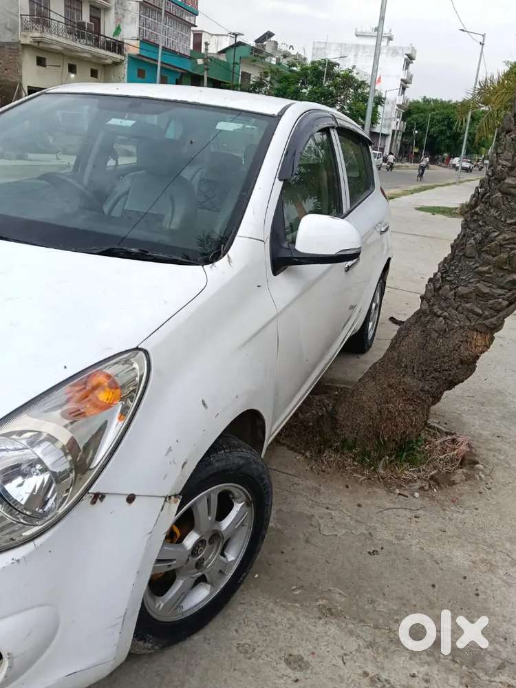 Hyundai I20 2010 Petrol Well Maintained