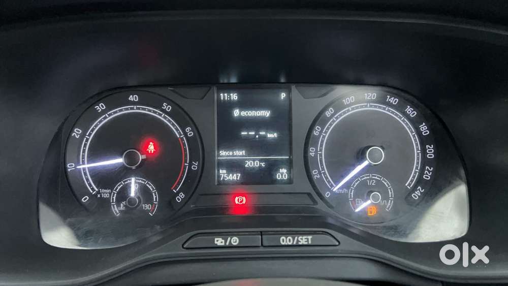Skoda Kushaq Style 1.0l Tsi At, 2022, Petrol