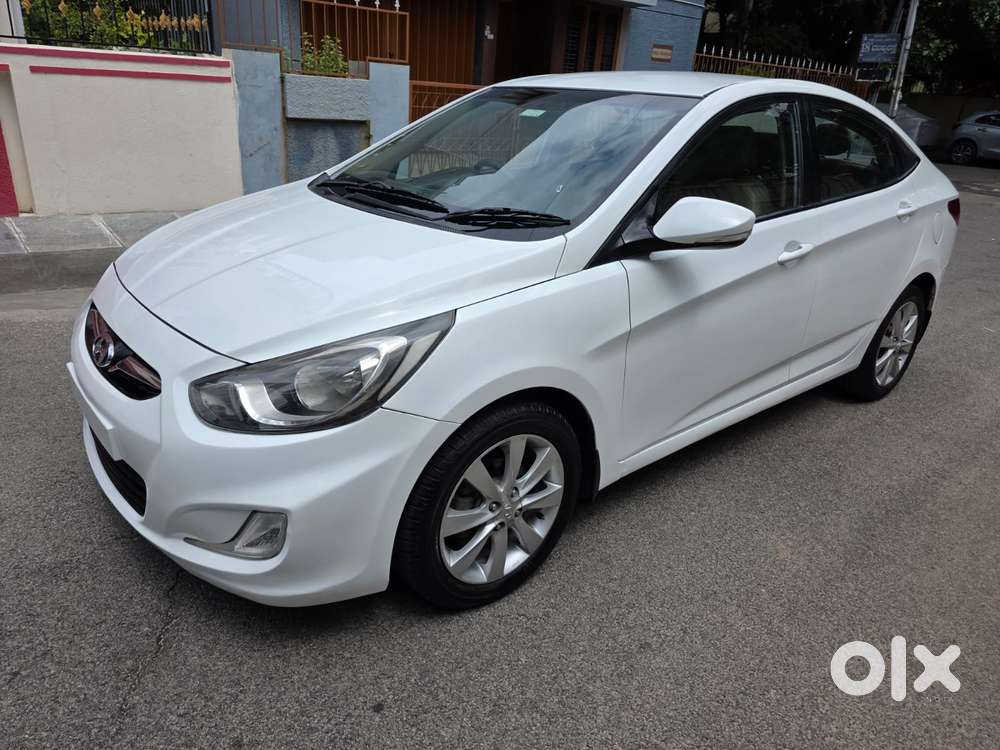 Hyundai Verna Vtvt 1.6 Sx, 2012, Petrol