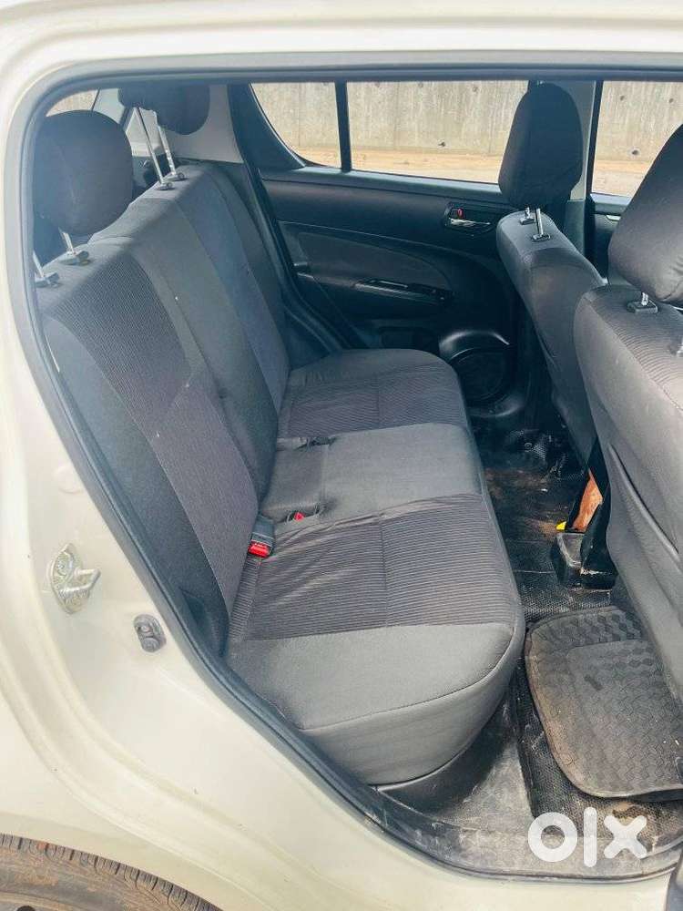 Maruti Suzuki Swift Vxi, 2015, Petrol