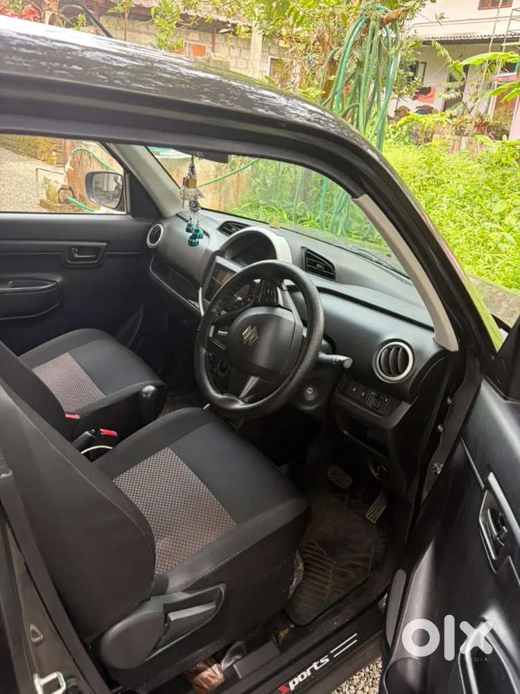 Maruti Suzuki S-presso 2052 Petrol 13500 Km Driven