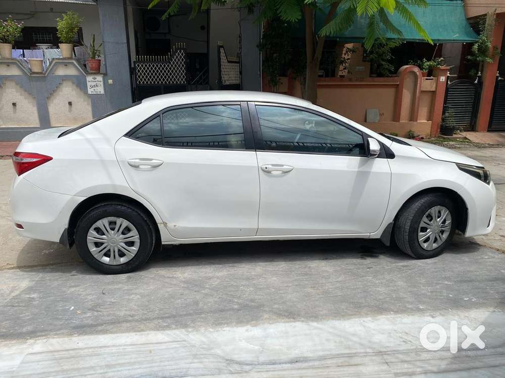 2017 Toyota Corolla Altis