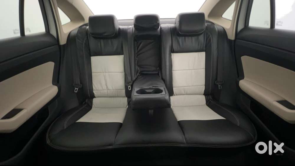 Volkswagen Virtus Highline Plus 1.0 Tsi At, 2022, Petrol