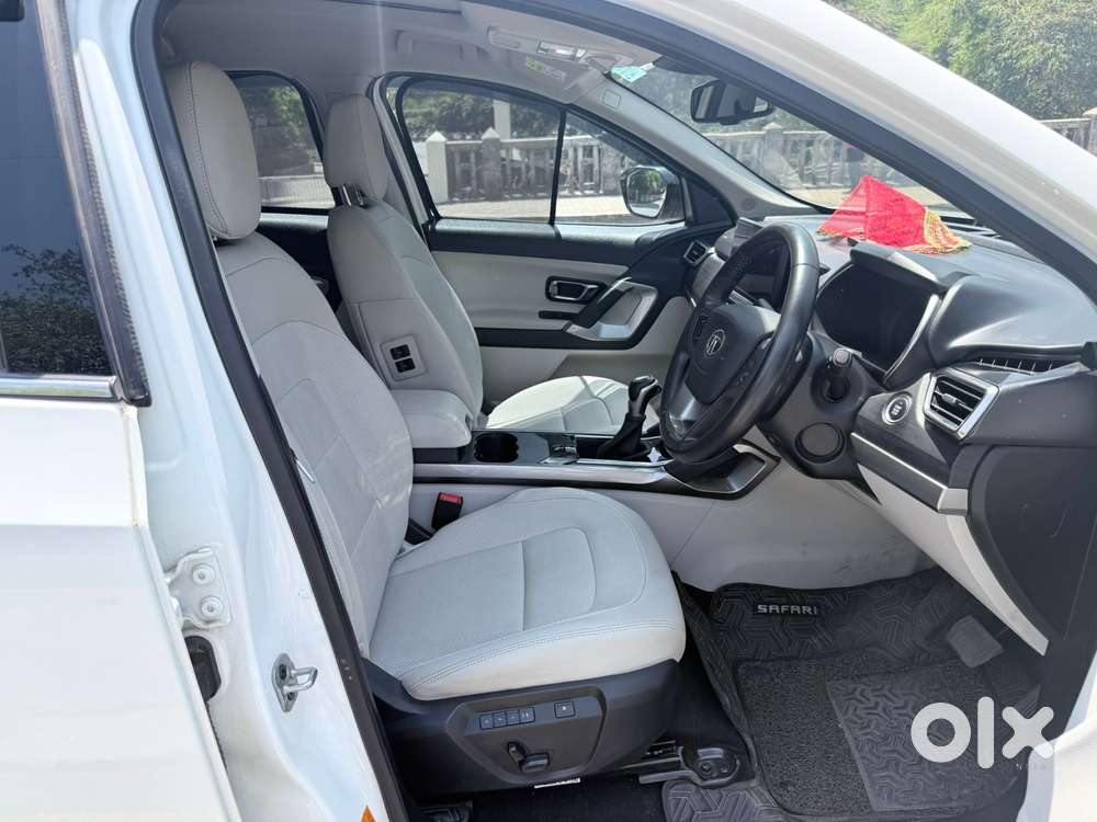 Tata Safari 2.0 Kryotec Xza Plus (o) Red Dark Edition, 2023, Diesel