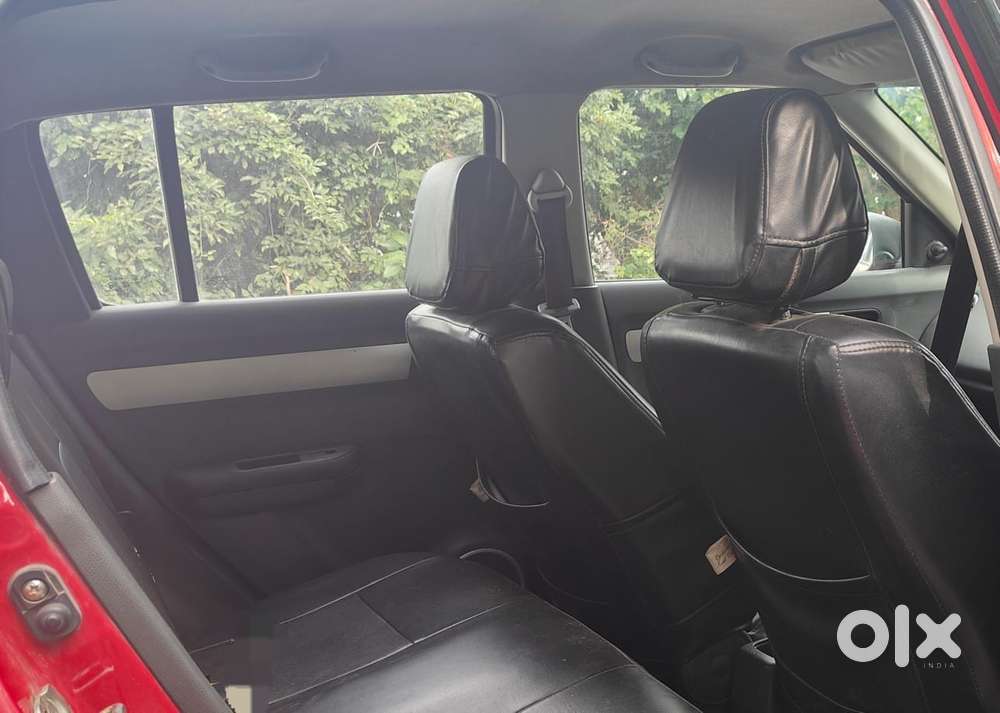 Maruti Suzuki Swift Vxi Bsiv, 2011, Petrol