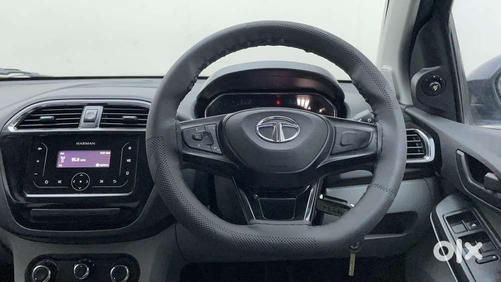 Tata Tiago 1.2 Revotron Xta, 2022, Petrol