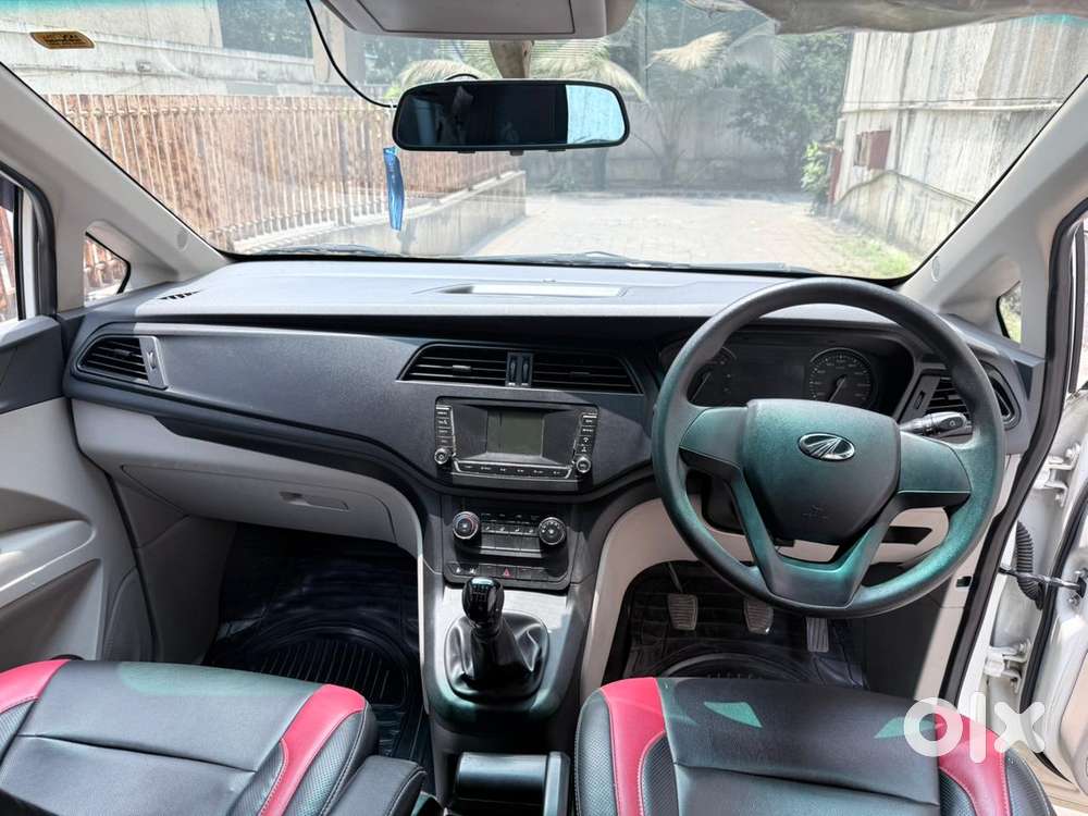 Mahindra Marazzo M4, 2019, Diesel