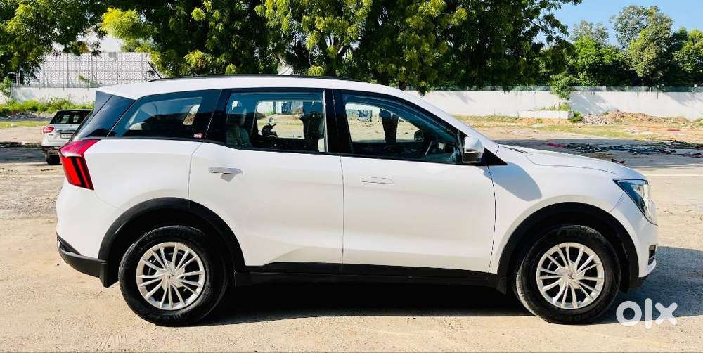 Mahindra Xuv700 2.2 Ax 5 Diesel Mt 7 Str, 2025, Diesel