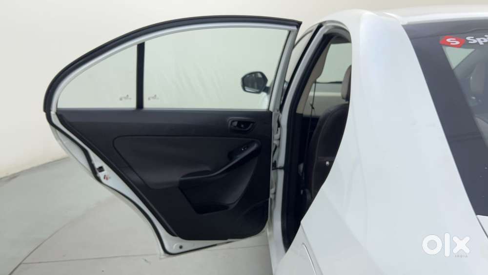 Tata Zest Revotron 1.2t Xms, 2016, Petrol