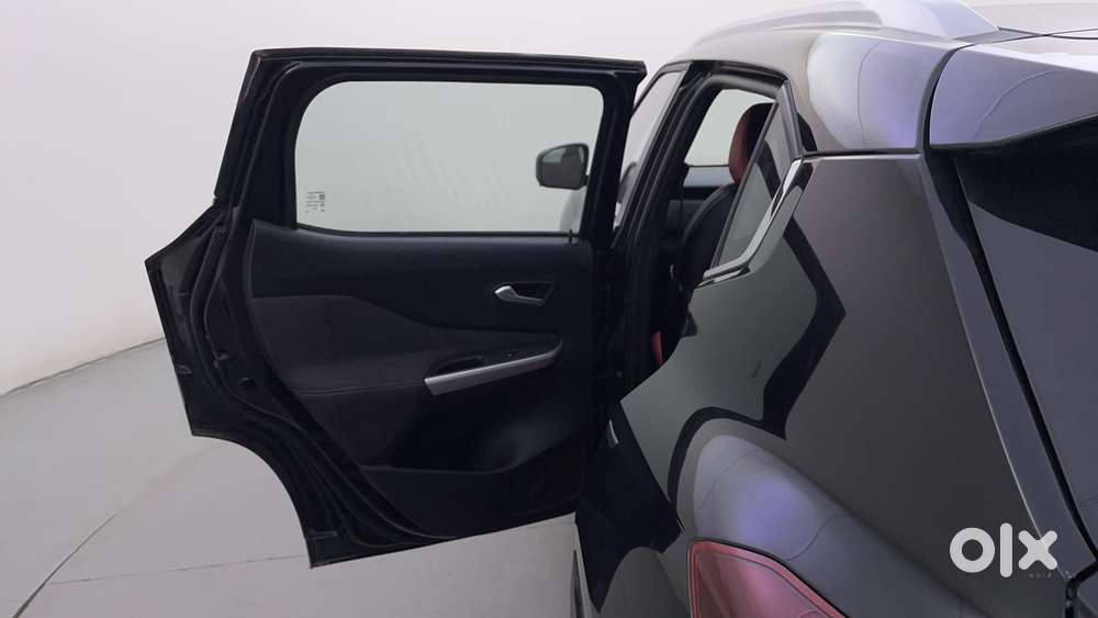 Nissan Magnite 1.0 Xv Premium Turbo Cvt, 2021, Petrol