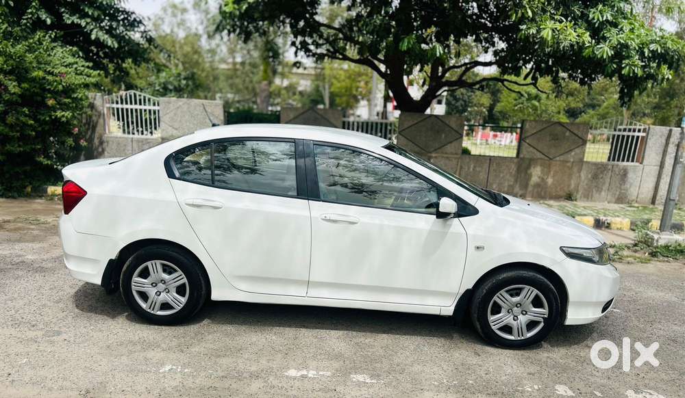 Honda City V At Exclusive, 2013, Petrol