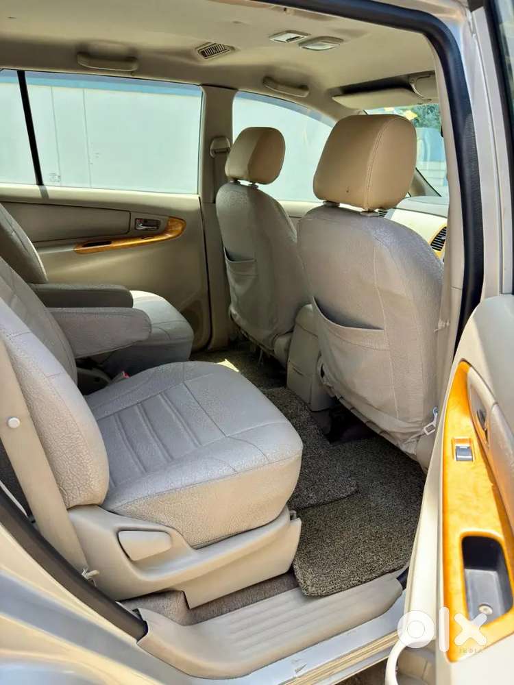 Toyota Innova 1st Owner