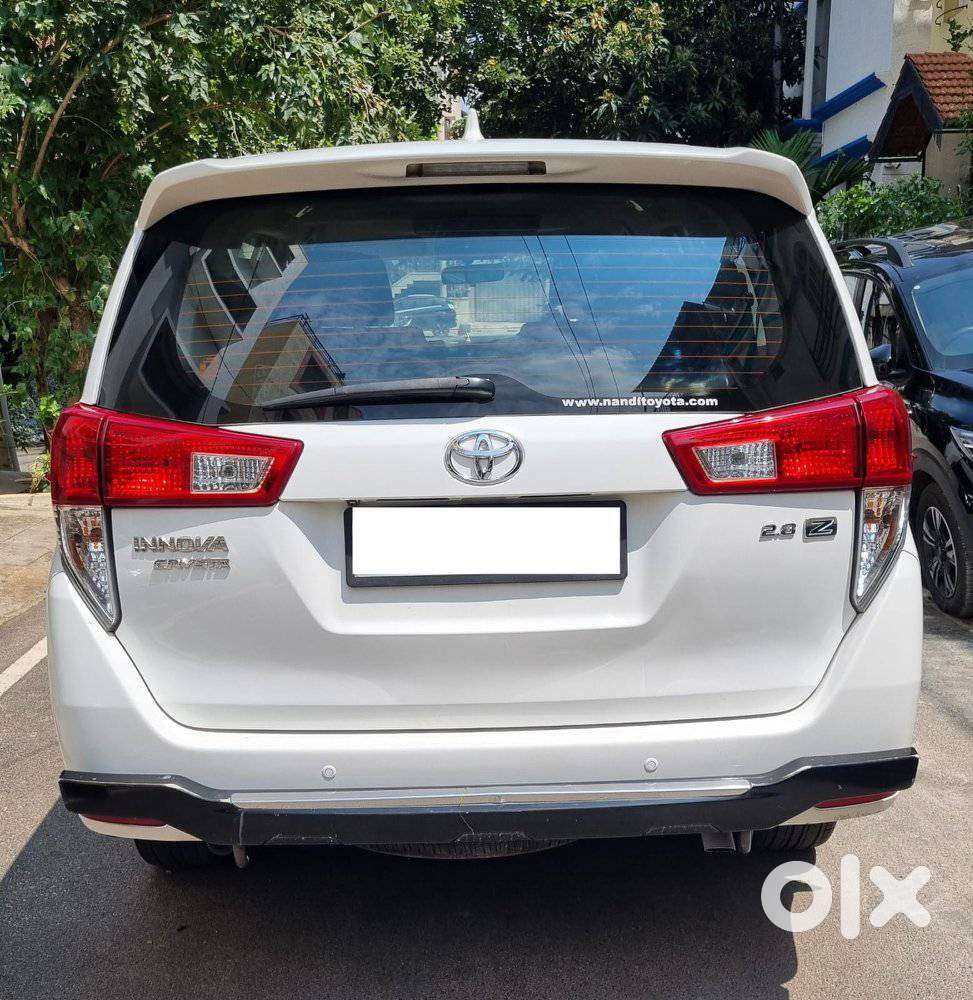 Toyota Innova Crysta 2.8z Automatic, 2016, Diesel