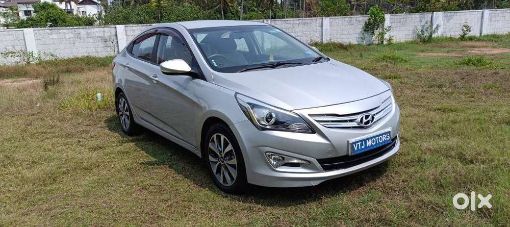 Hyundai Verna Fluidic 1.6 Vtvt Sx, 2016, Petrol