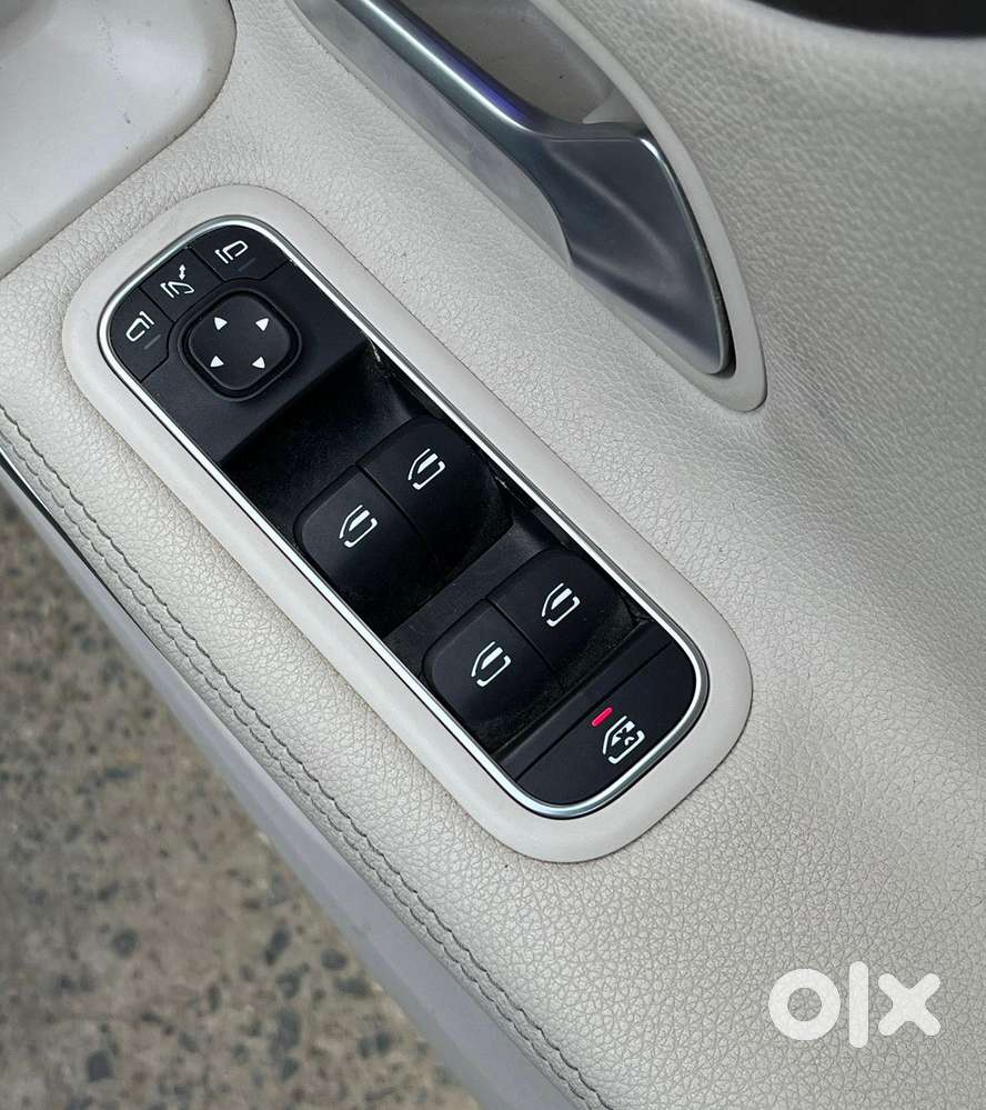 Mercedes-benz A-class Limousine 200, 2024, Petrol