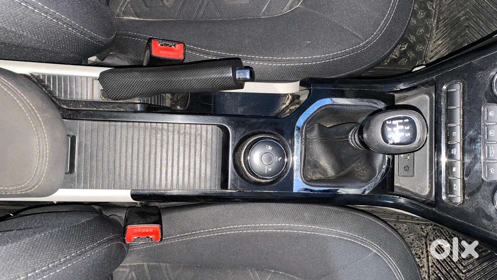 Tata Nexon Xz Plus (hs), 2022, Diesel