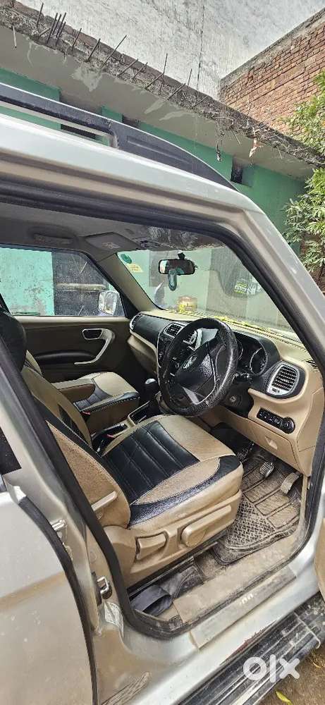 Mahindra Tuv 300 2016