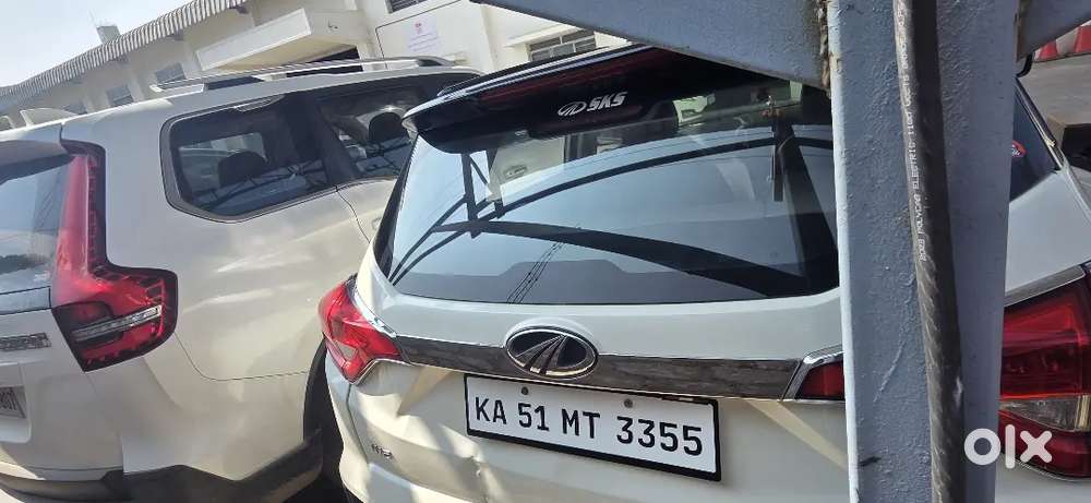 Car With Showroom Service