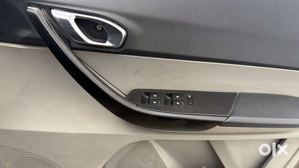 Tata Tiago 1.2 Revotron Xz, 2016, Petrol