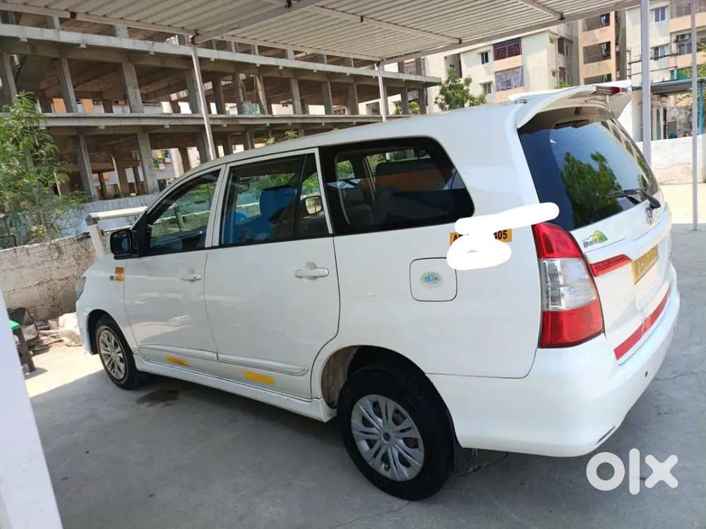 Toyota Innova 2016
