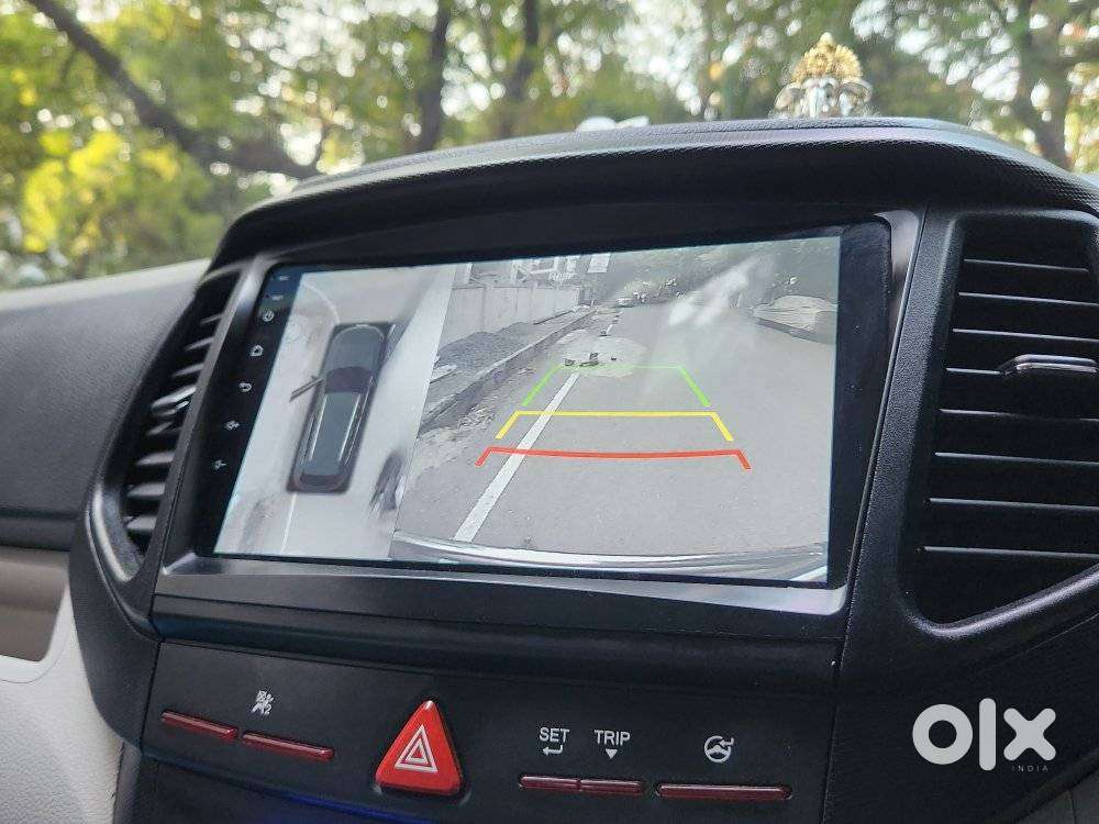 Mahindra Xuv300 1.2 W6 Amt Petrol, 2023, Petrol