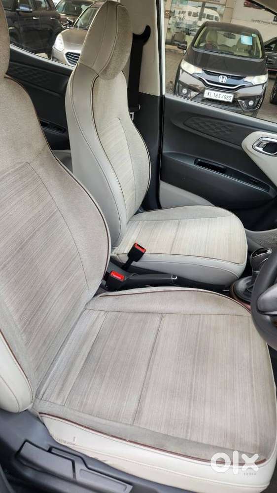 Hyundai Aura Sx Plus Automatic, 2020, Petrol