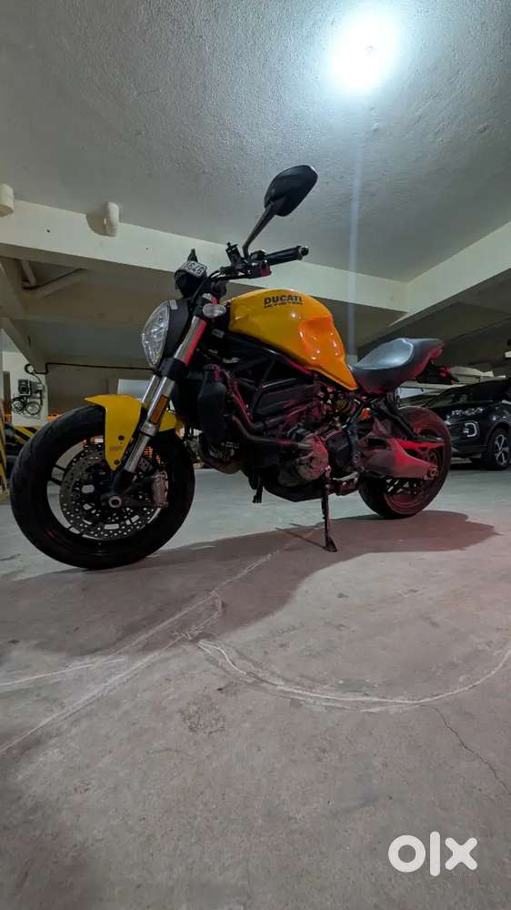 price ducati 821 yellow