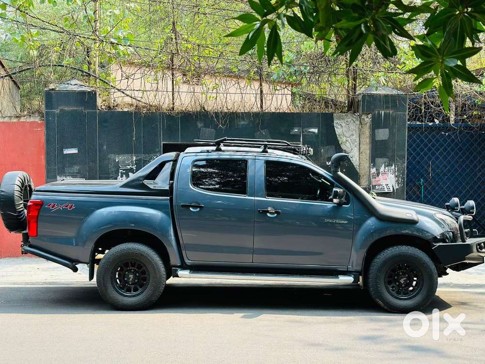 Isuzu D-max V-cross 2018 Diesel Good Condition