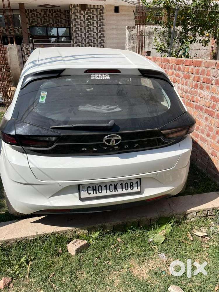 Tata Altroz Ev 2022 Petrol Well Maintained