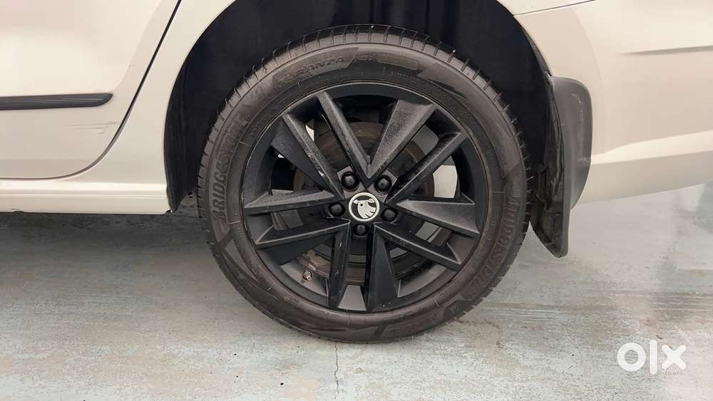 Skoda Rapid 1.0 Ambition Tsi, 2021, Petrol