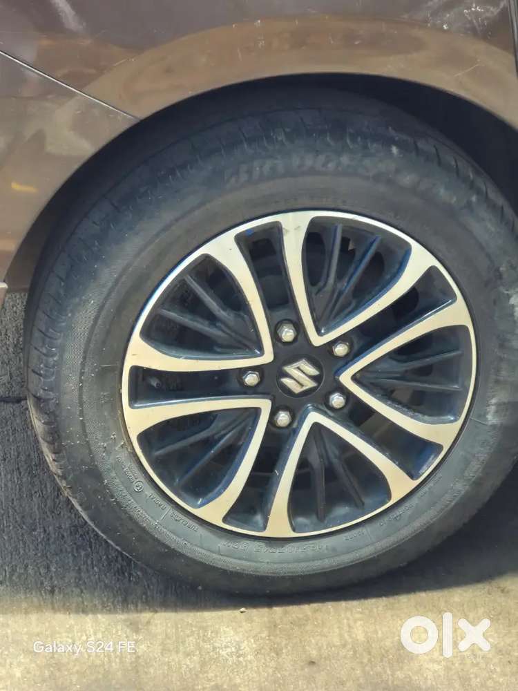 Maruti Suzuki Ertiga Zxi 2023 Petrol Automatic