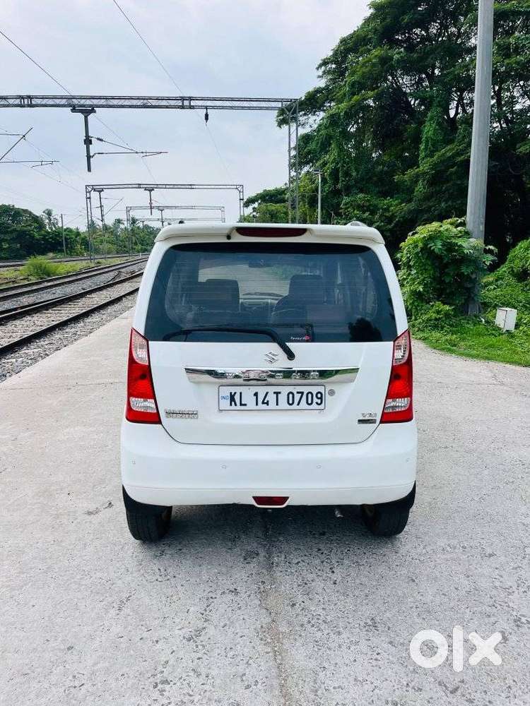 Maruti Suzuki Wagon R Vxi Amt Opt, 2016, Petrol